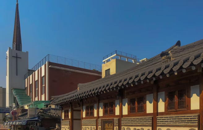 Seoul zombie city exploration game and private tour